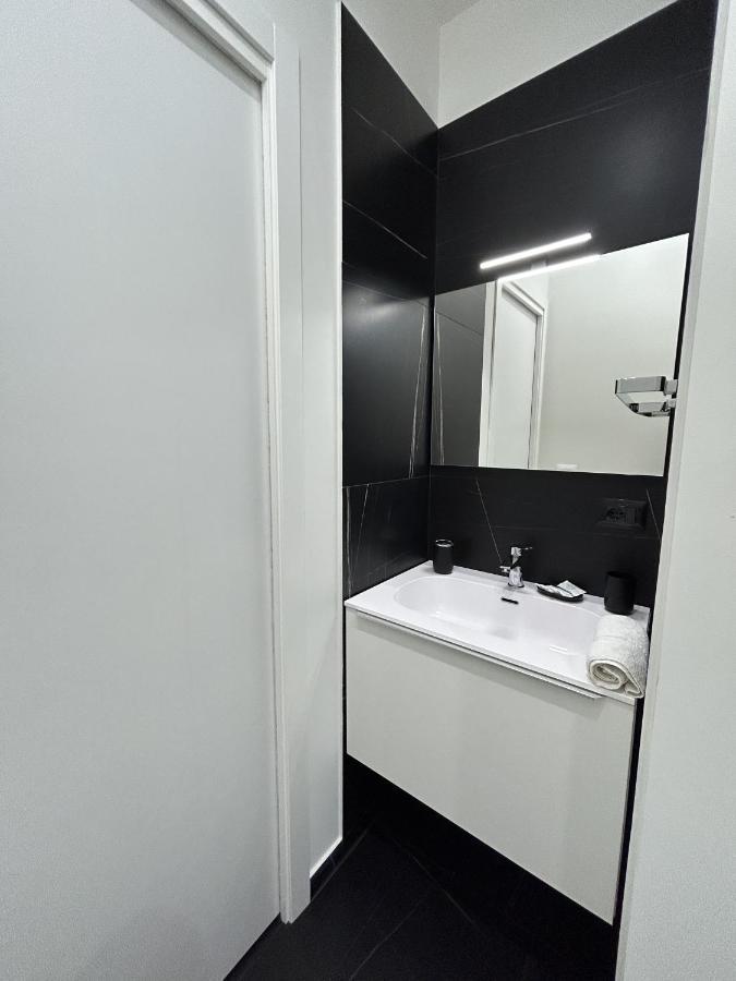 A.R Apartments Catánia Buitenkant foto